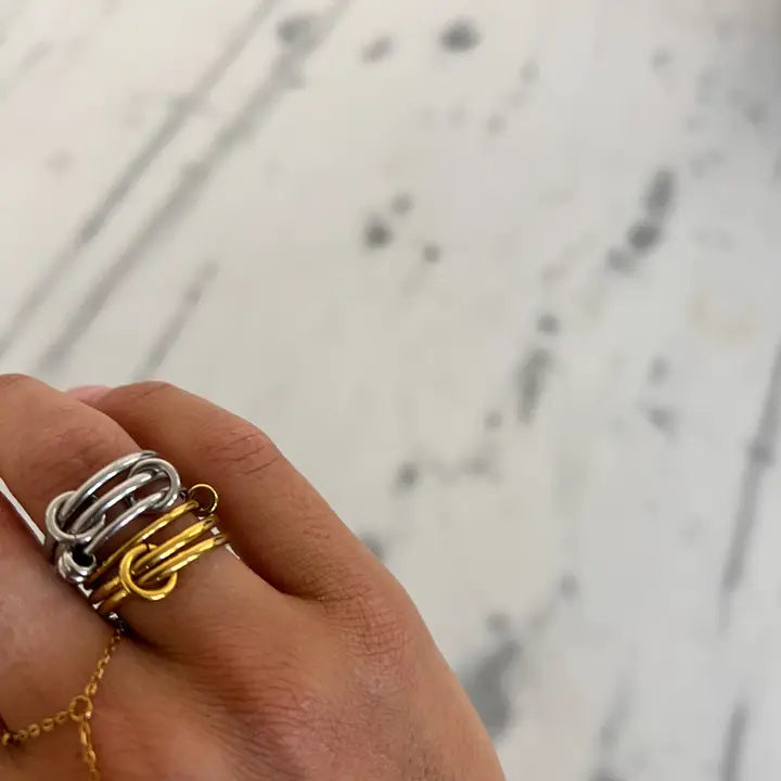 Lydia Ring